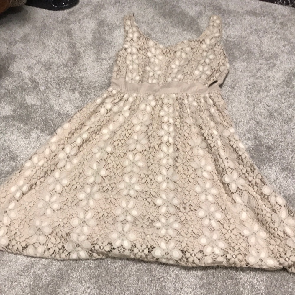 Lace dress